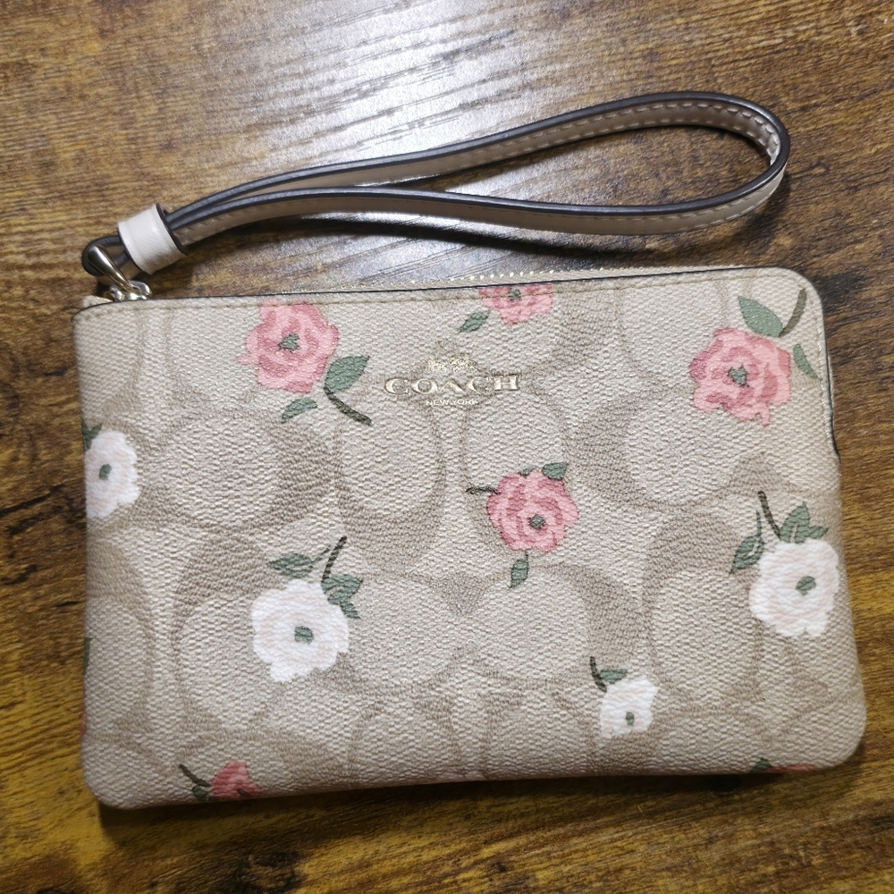 Coach Corner Zip Wristlet In Signature Canvas With Floral Print